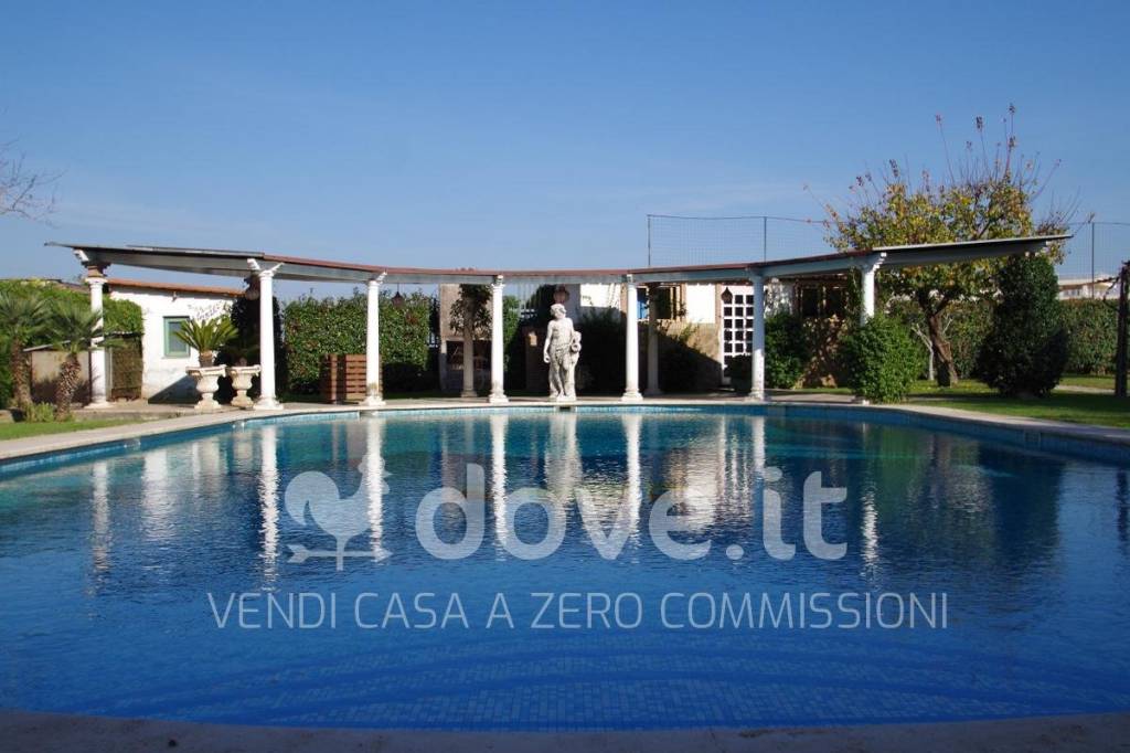 casa indipendente in vendita a Roma in zona EUR