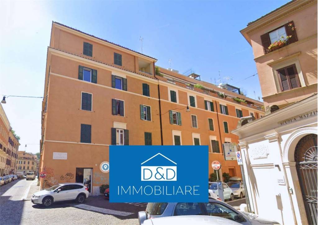 appartamento in vendita a Roma in zona Trastevere