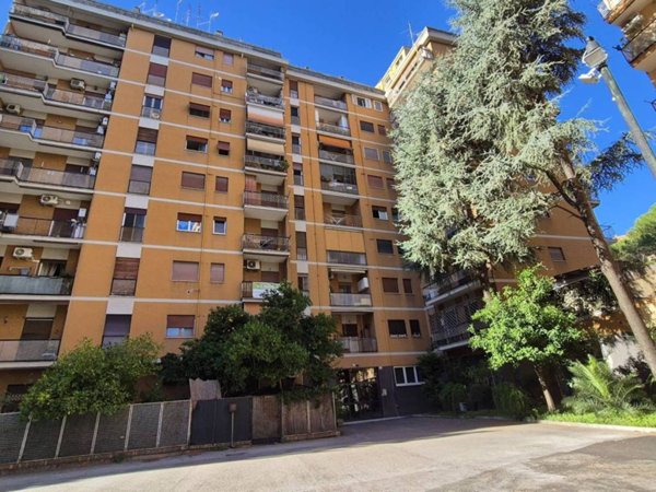 appartamento in vendita a Roma in zona Prenestino-Centocelle