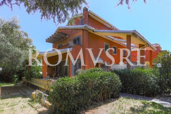 casa indipendente in vendita a Roma in zona Axa