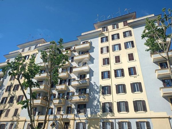 appartamento in vendita a Roma in zona Appio Latino