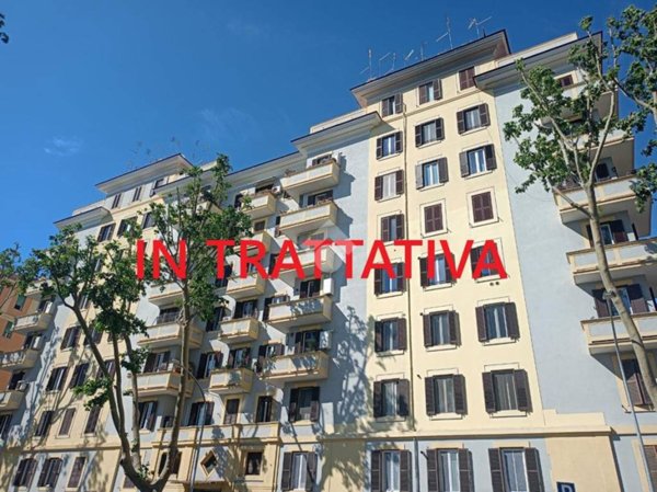 appartamento in vendita a Roma in zona Appio Latino