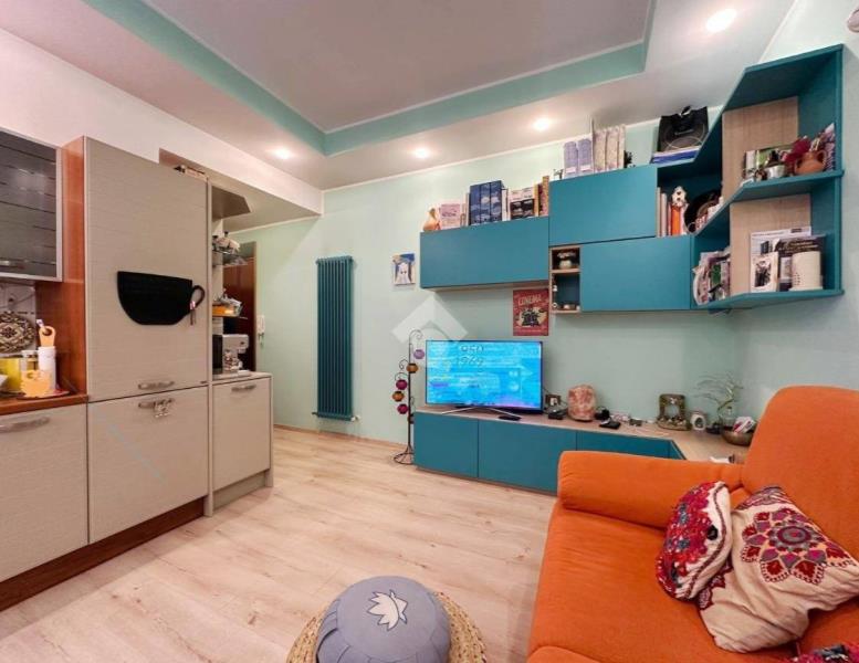 appartamento in vendita a Roma in zona Appio Latino