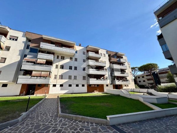 appartamento in vendita a Roma in zona Torrino