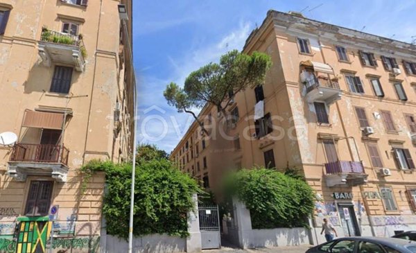 appartamento in vendita a Roma in zona Ostiense