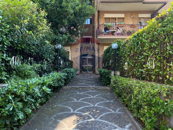 appartamento in vendita a Roma in zona San Basilio