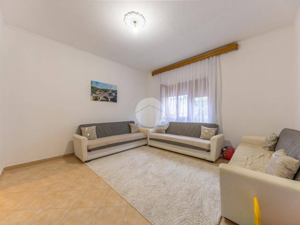 appartamento in vendita a Roma in zona Lunghezza