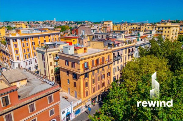appartamento in vendita a Roma in zona Ostiense