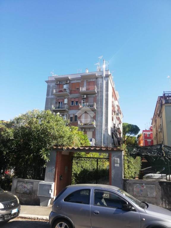 appartamento in vendita a Roma in zona Alessandrino