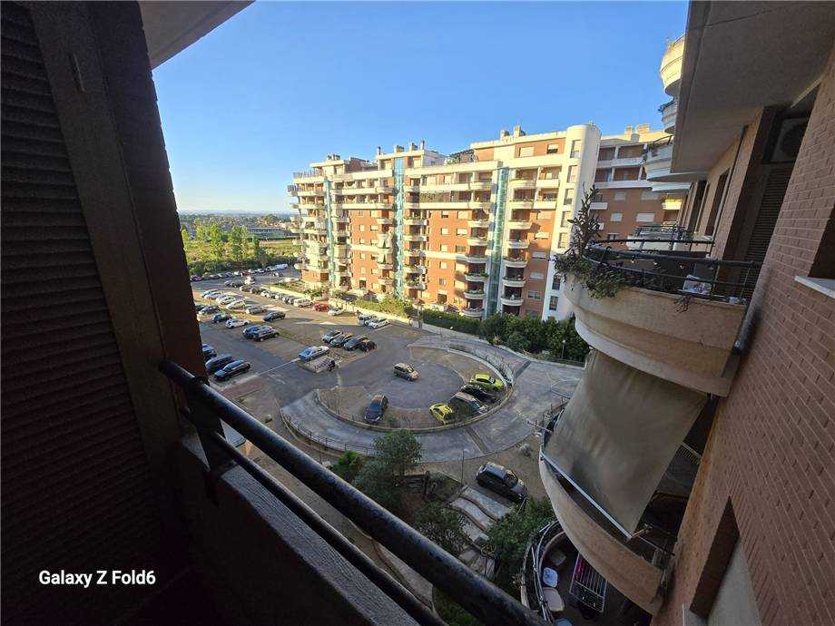 appartamento in vendita a Roma in zona Axa