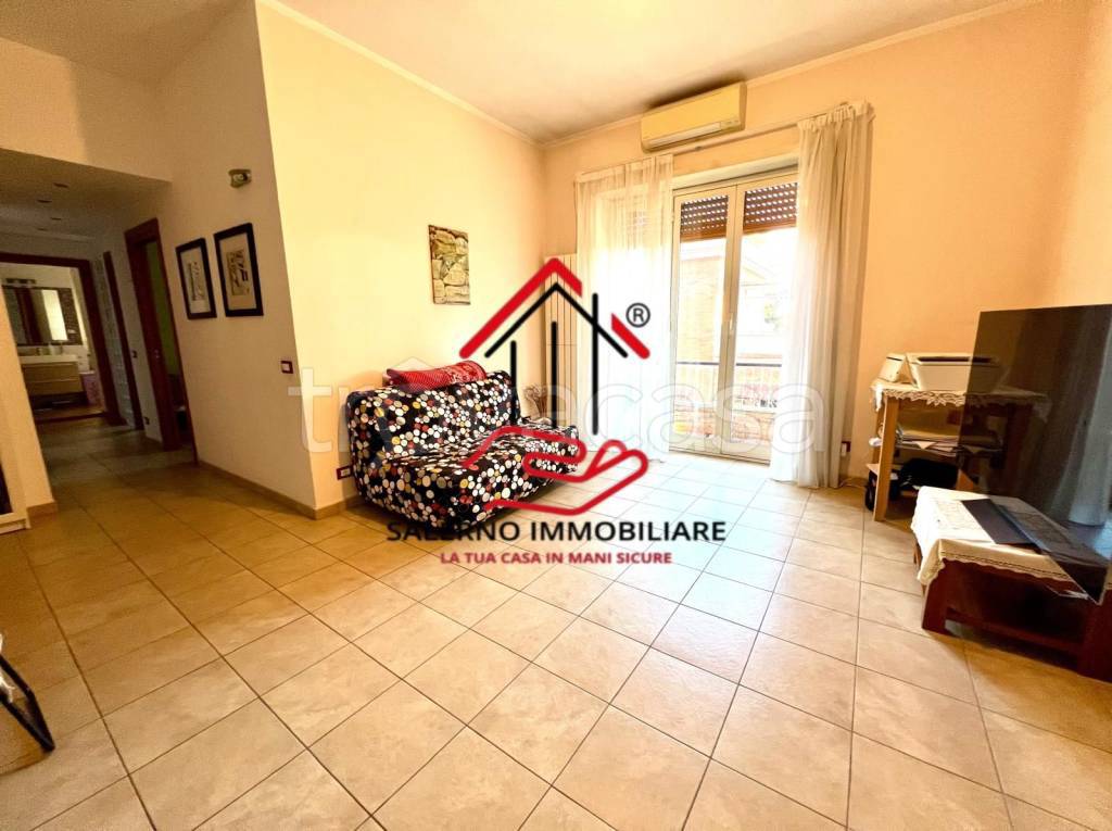 appartamento in vendita a Roma in zona Acilia