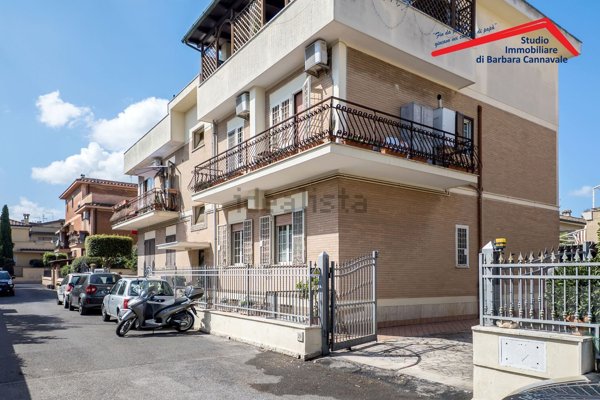 appartamento in vendita a Roma in zona Acilia