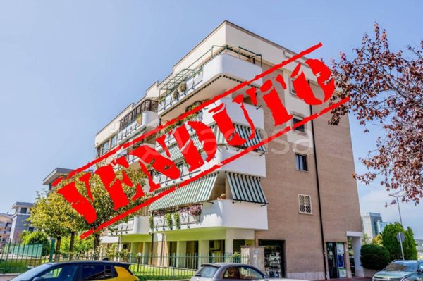 appartamento in vendita a Roma in zona Osteria del Curato