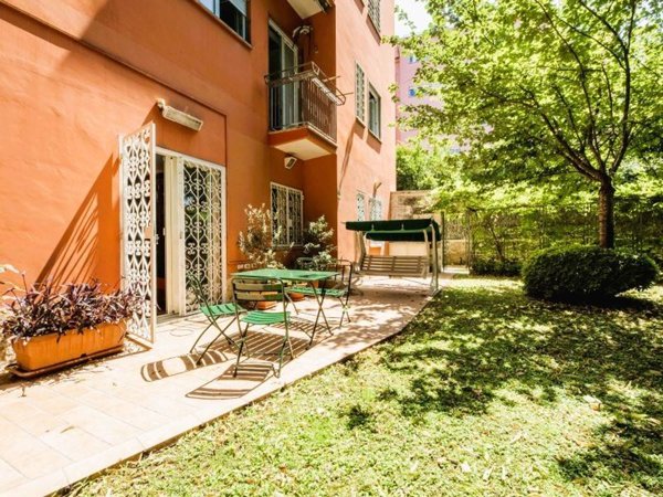 appartamento in vendita a Roma in zona Tor di Quinto