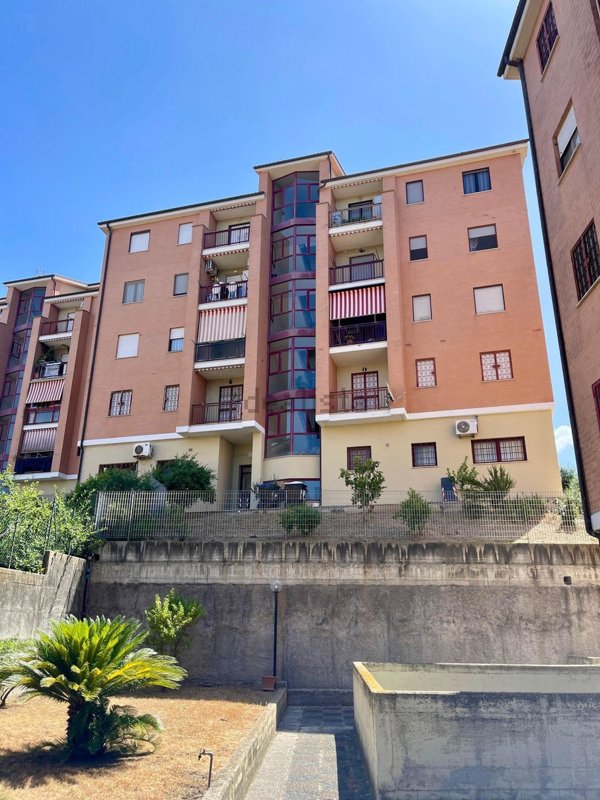 appartamento in vendita a Roma in zona Massimina/Casal Lumbroso