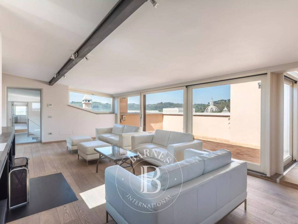 appartamento in vendita a Roma in zona Della Vittoria