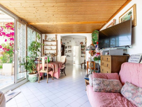 appartamento in vendita a Roma in zona Ostiense