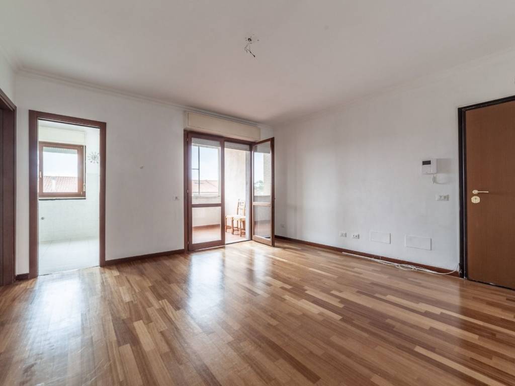 appartamento in vendita a Roma in zona Settecamini