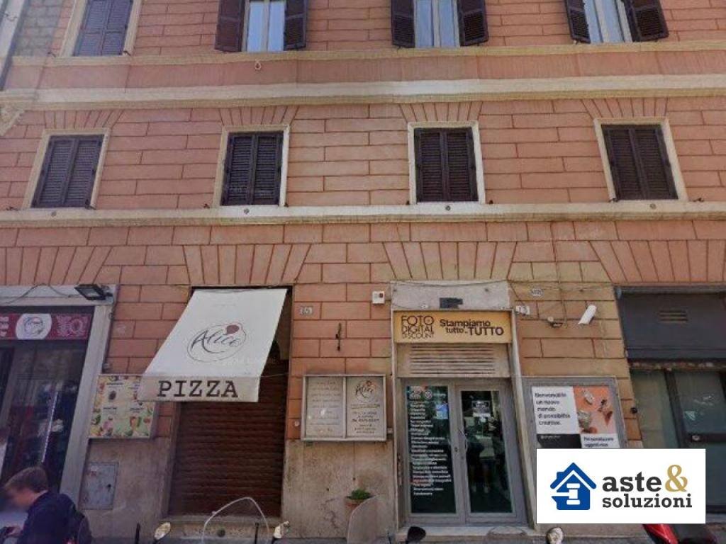appartamento in vendita a Roma in zona Ludovisi/Sallustiano