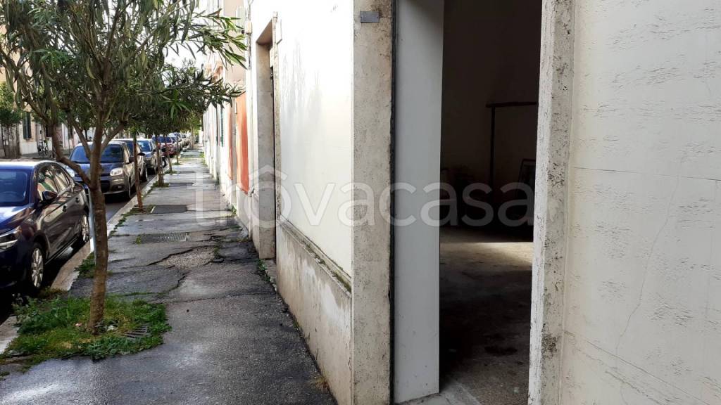 appartamento in vendita a Roma in zona Tuscolano