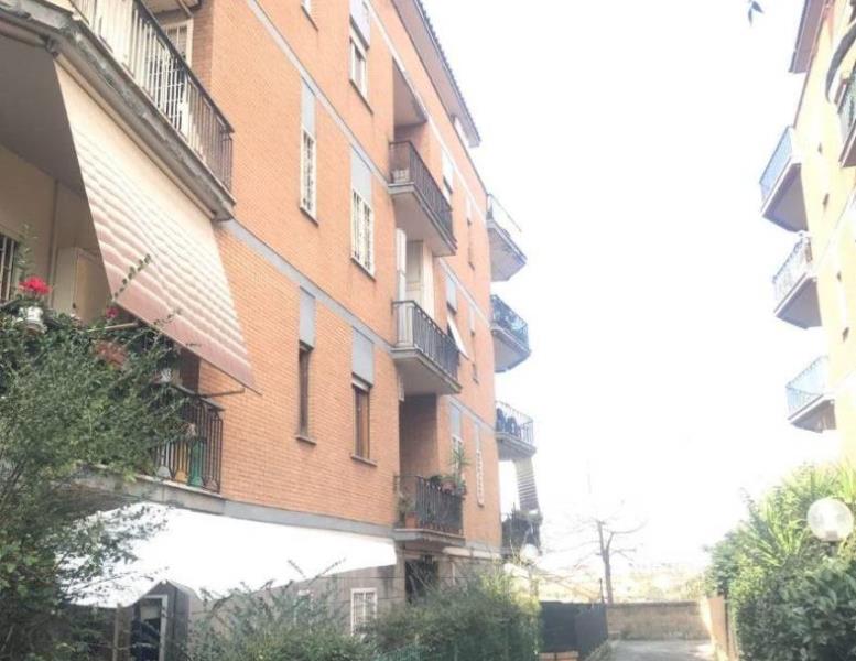 appartamento in vendita a Roma in zona Torre Maura
