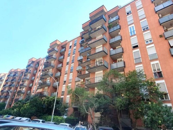 appartamento in vendita a Roma in zona Ardeatino