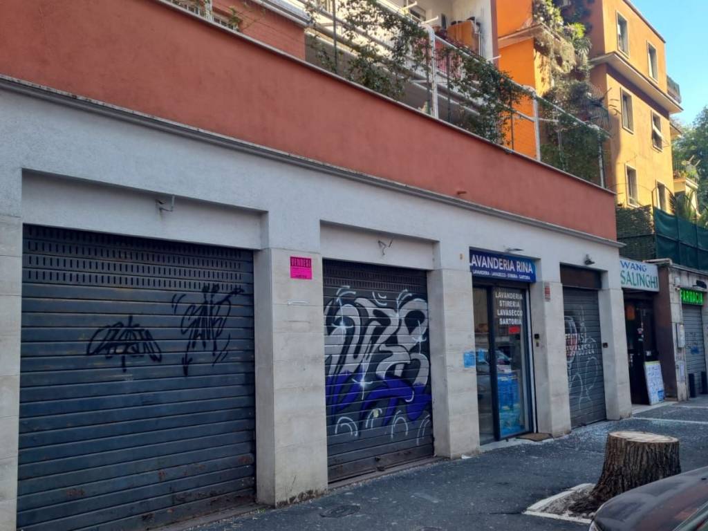 negozio in vendita a Roma in zona Gianicolense