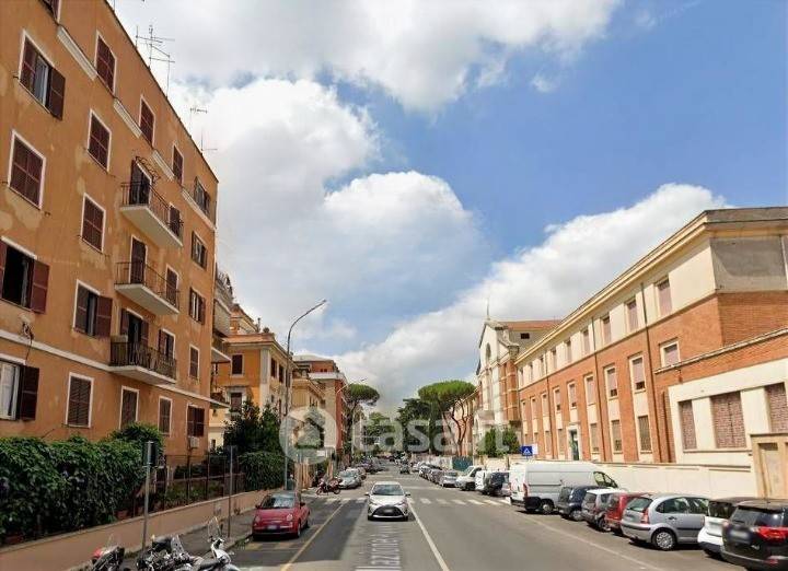 appartamento in vendita a Roma in zona Appio Latino