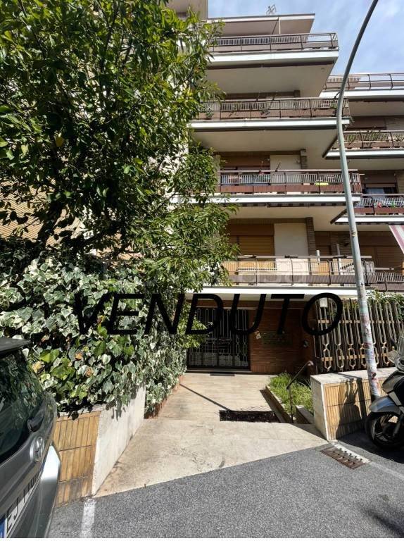 appartamento in vendita a Roma in zona Aurelio