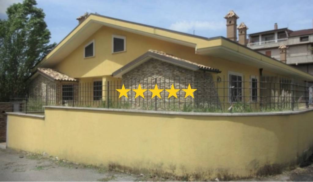 casa indipendente in vendita a Roma in zona Torre Gaia