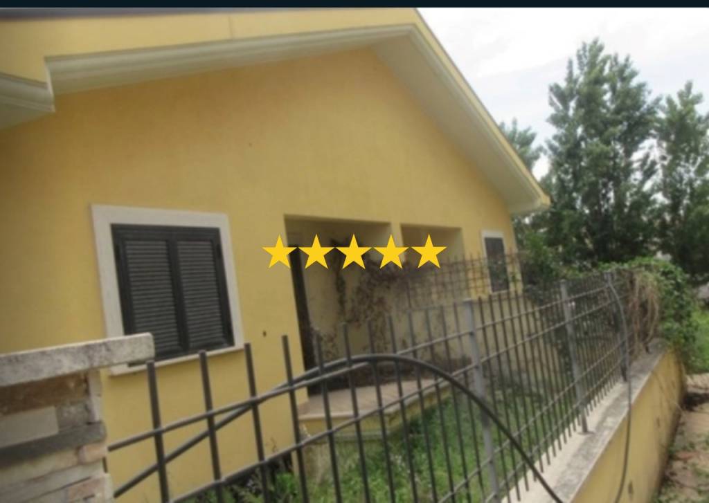 casa indipendente in vendita a Roma in zona Torre Gaia