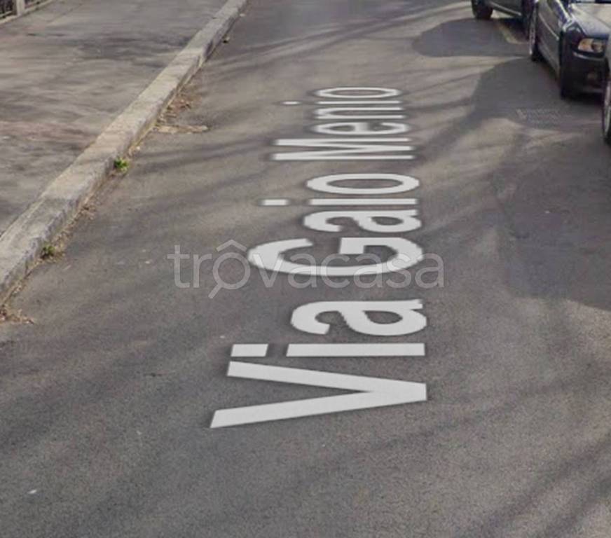 appartamento in vendita a Roma in zona Appio Claudio