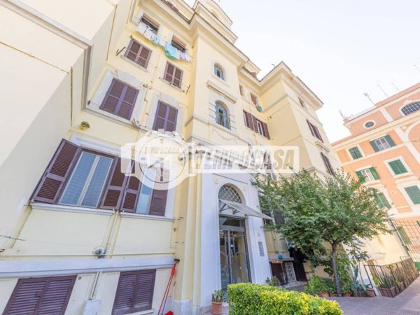appartamento in vendita a Roma in zona Tuscolano