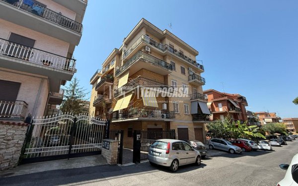 appartamento in vendita a Roma in zona Palmarola