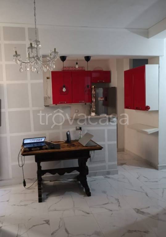 appartamento in vendita a Roma in zona Appio Latino