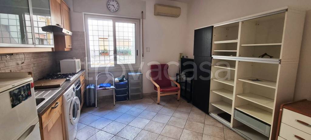 appartamento in vendita a Roma in zona Acilia