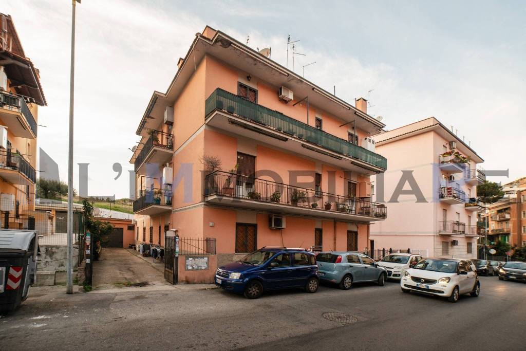 appartamento in vendita a Roma in zona Portuense