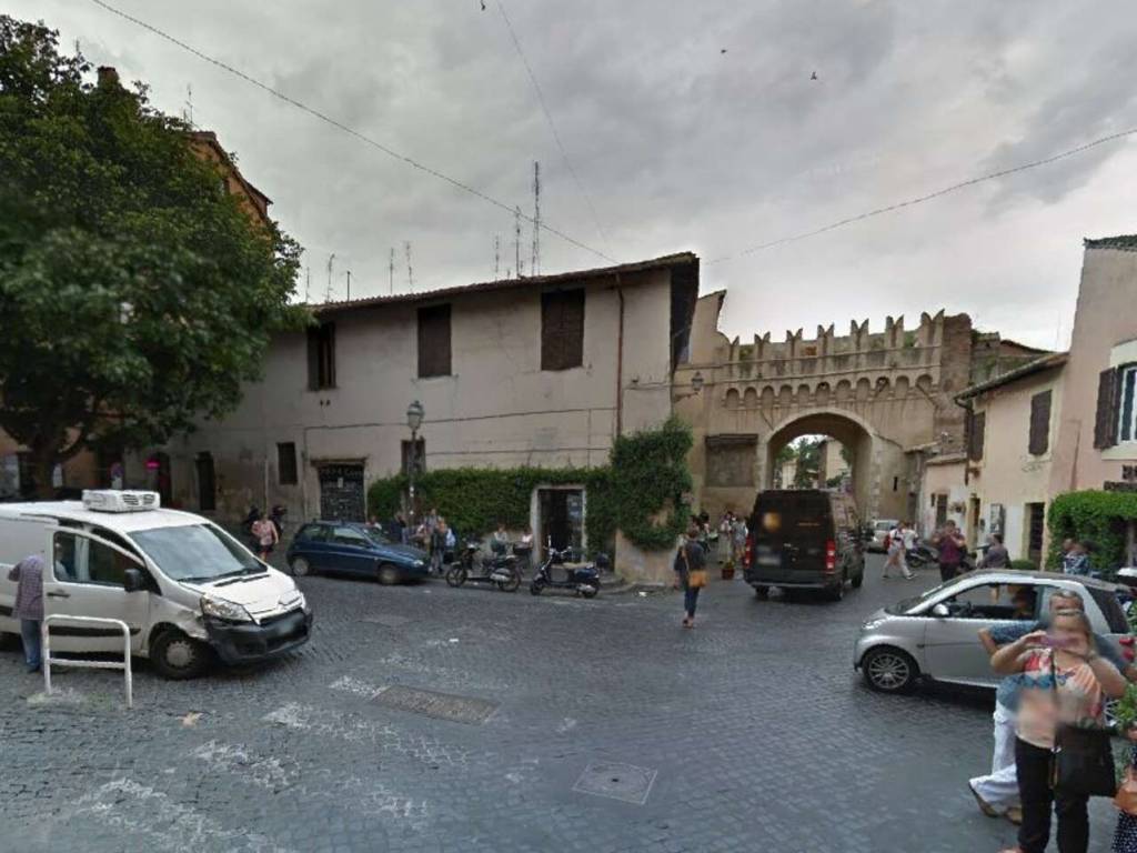 casa indipendente in vendita a Roma in zona Trastevere