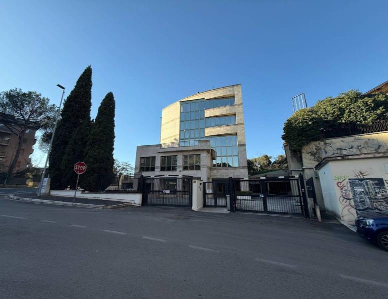 ufficio in vendita a Roma in zona Ponte Mammolo