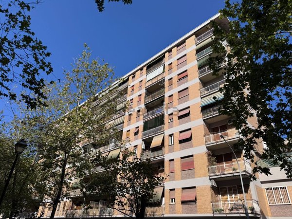 appartamento in vendita a Roma in zona Appio Claudio