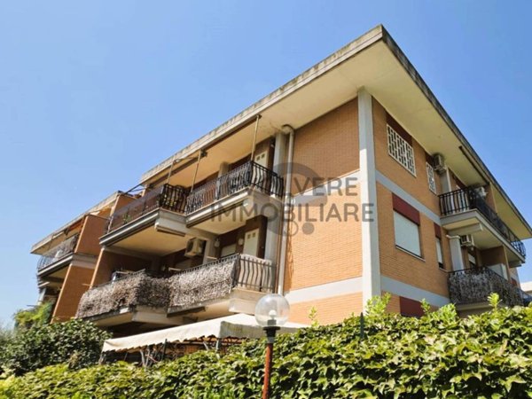 appartamento in vendita a Roma in zona Romanina