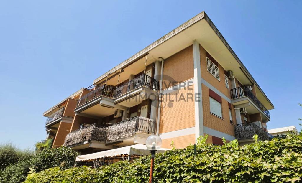 appartamento in vendita a Roma in zona Romanina