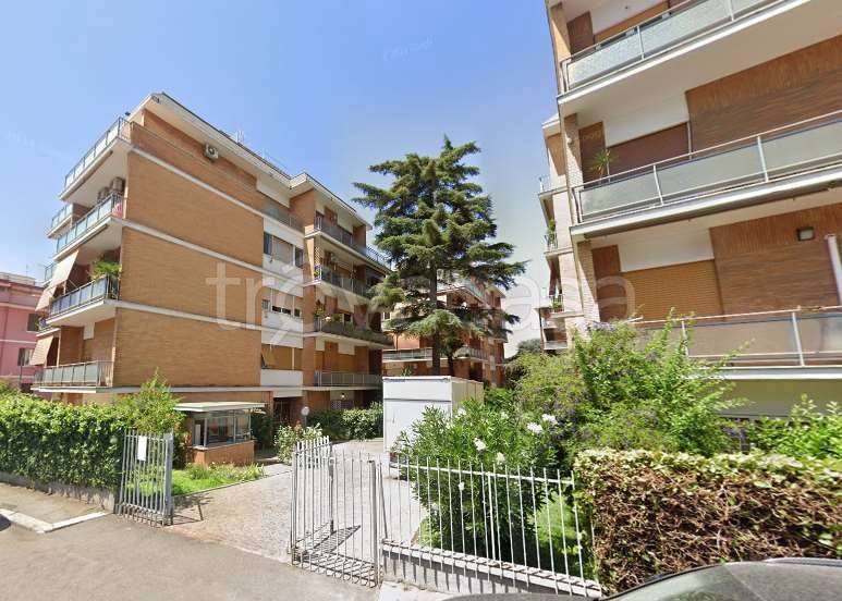 appartamento in vendita a Roma in zona Aurelio