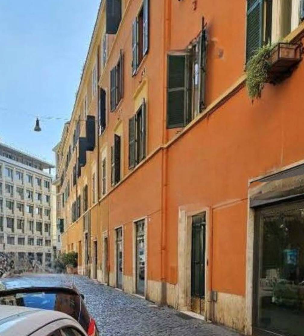appartamento in vendita a Roma in zona Trastevere