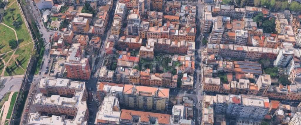 appartamento in vendita a Roma in zona Tuscolano