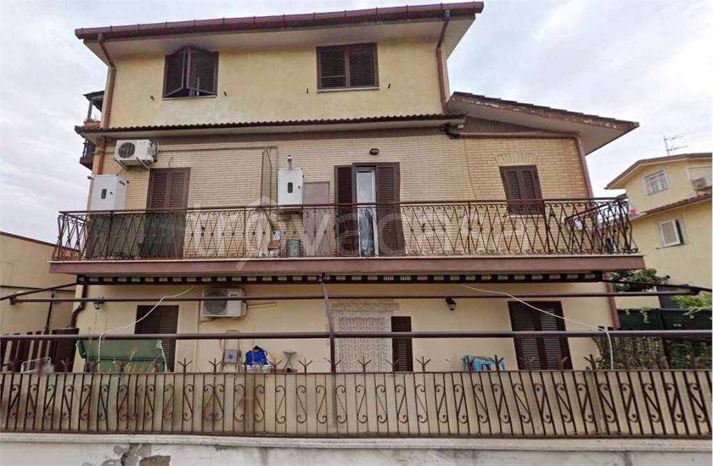 appartamento in vendita a Roma in zona Finocchio