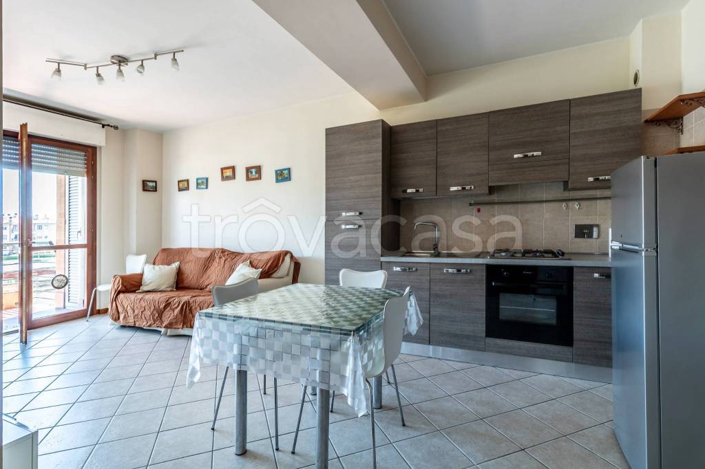 appartamento in vendita a Roma in zona Castelverde