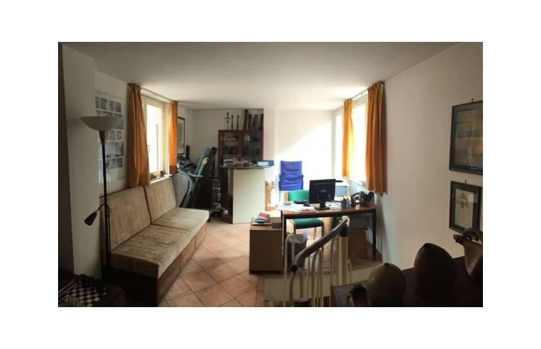 appartamento in vendita a Roma in zona Ardeatino