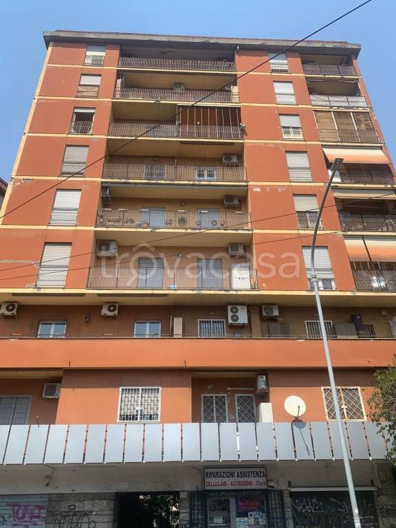 appartamento in vendita a Roma in zona Prenestino-Labicano