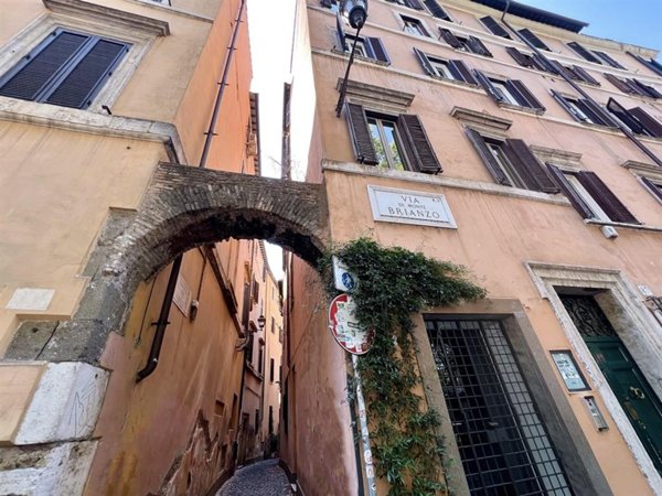 appartamento in vendita a Roma in zona Rione di Ponte